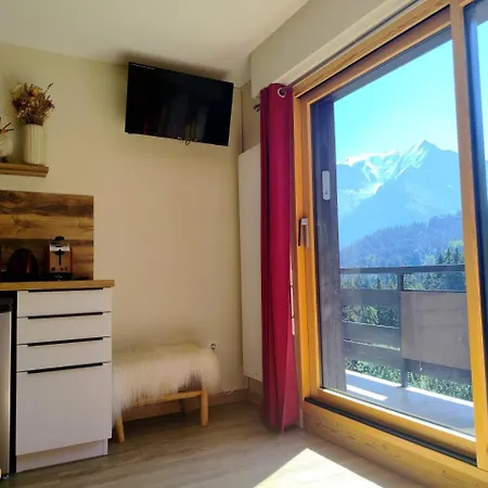Apartment Le Cristal 4 Pers. Vue Montagnes & Proche Des Pistes. *